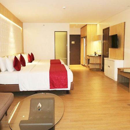 בנדונג West Point Hotel מראה חיצוני תמונה