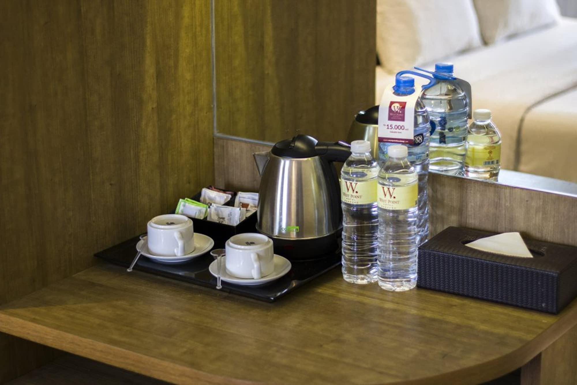 בנדונג West Point Hotel מראה חיצוני תמונה