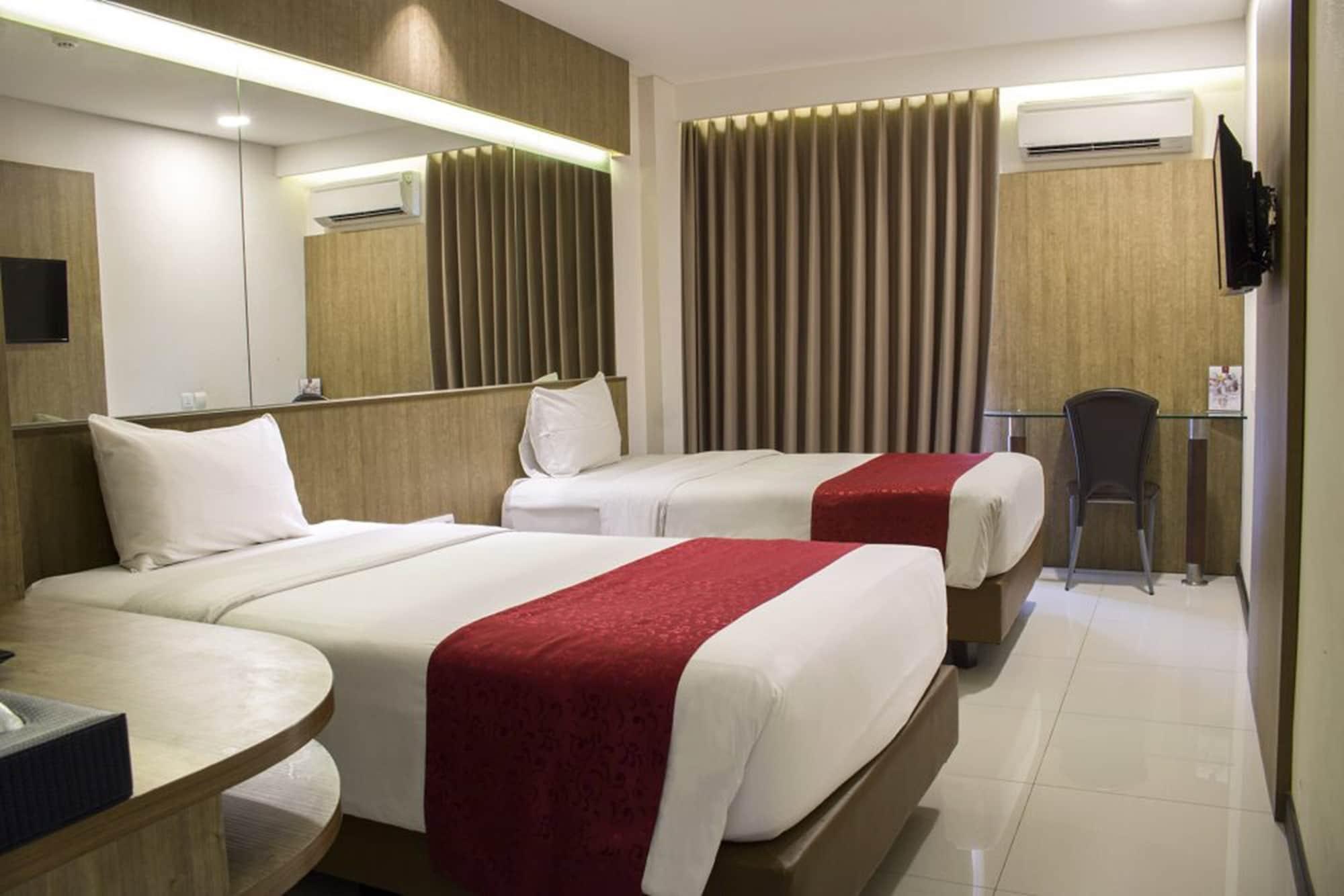 בנדונג West Point Hotel מראה חיצוני תמונה