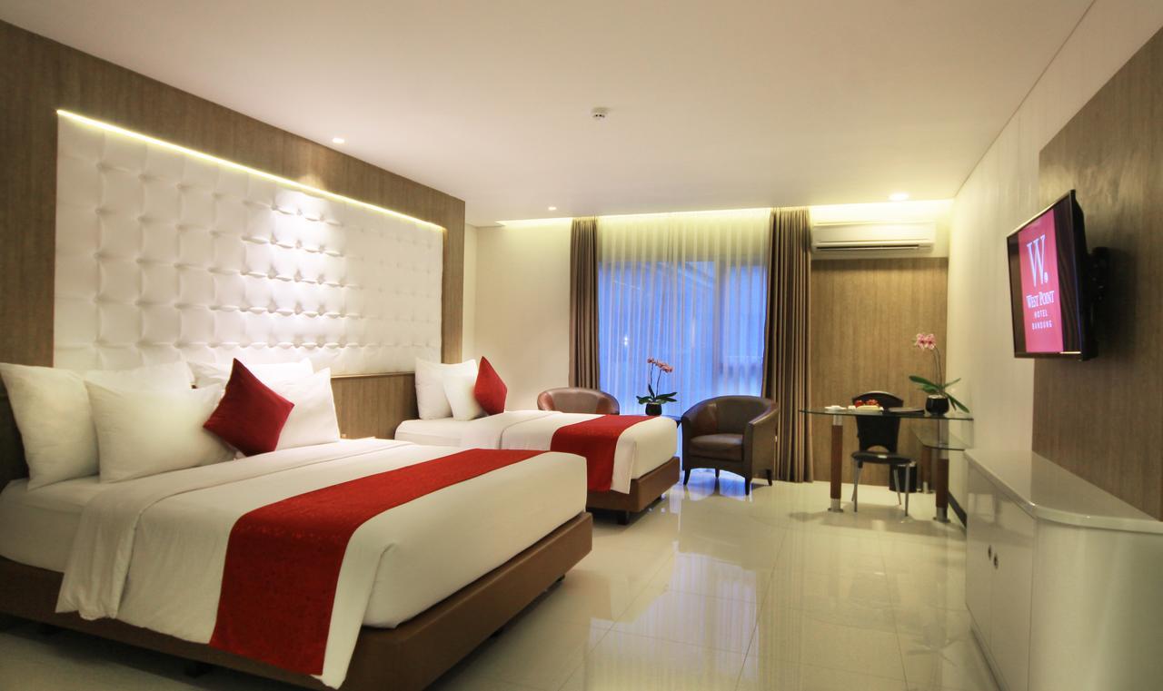 בנדונג West Point Hotel מראה חיצוני תמונה