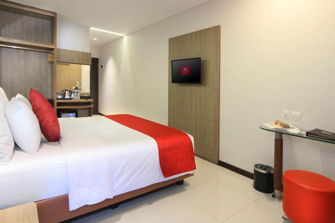 בנדונג West Point Hotel מראה חיצוני תמונה
