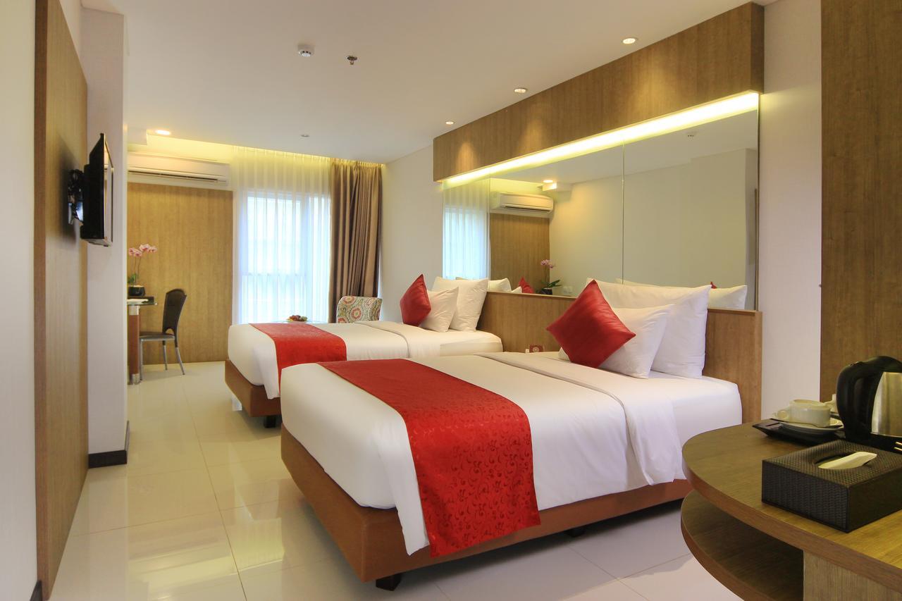 בנדונג West Point Hotel מראה חיצוני תמונה
