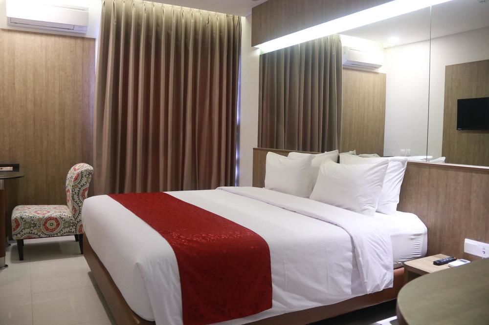 בנדונג West Point Hotel מראה חיצוני תמונה