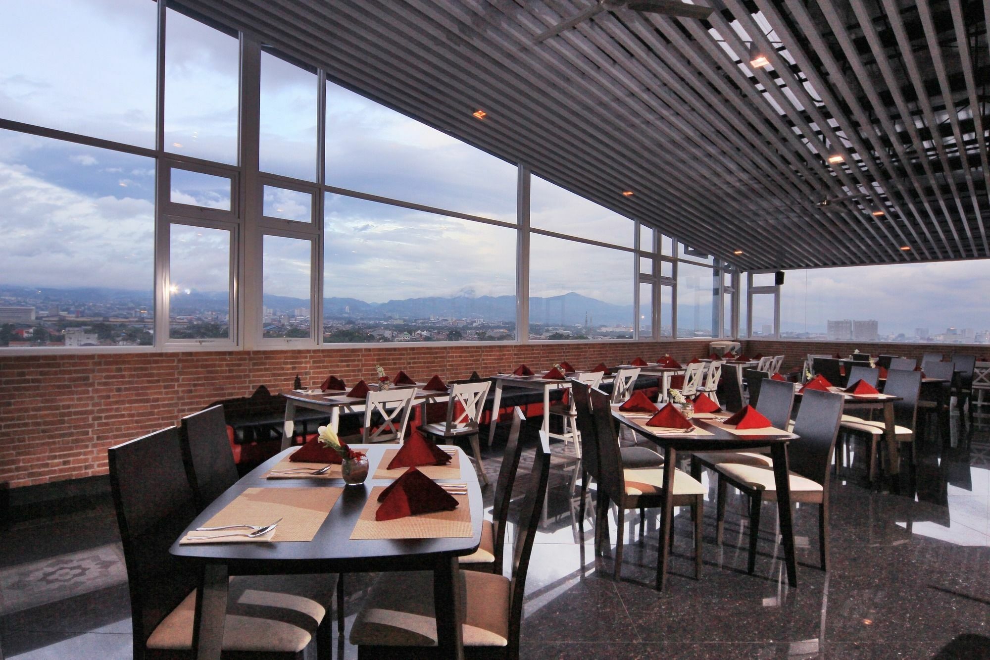 בנדונג West Point Hotel מראה חיצוני תמונה