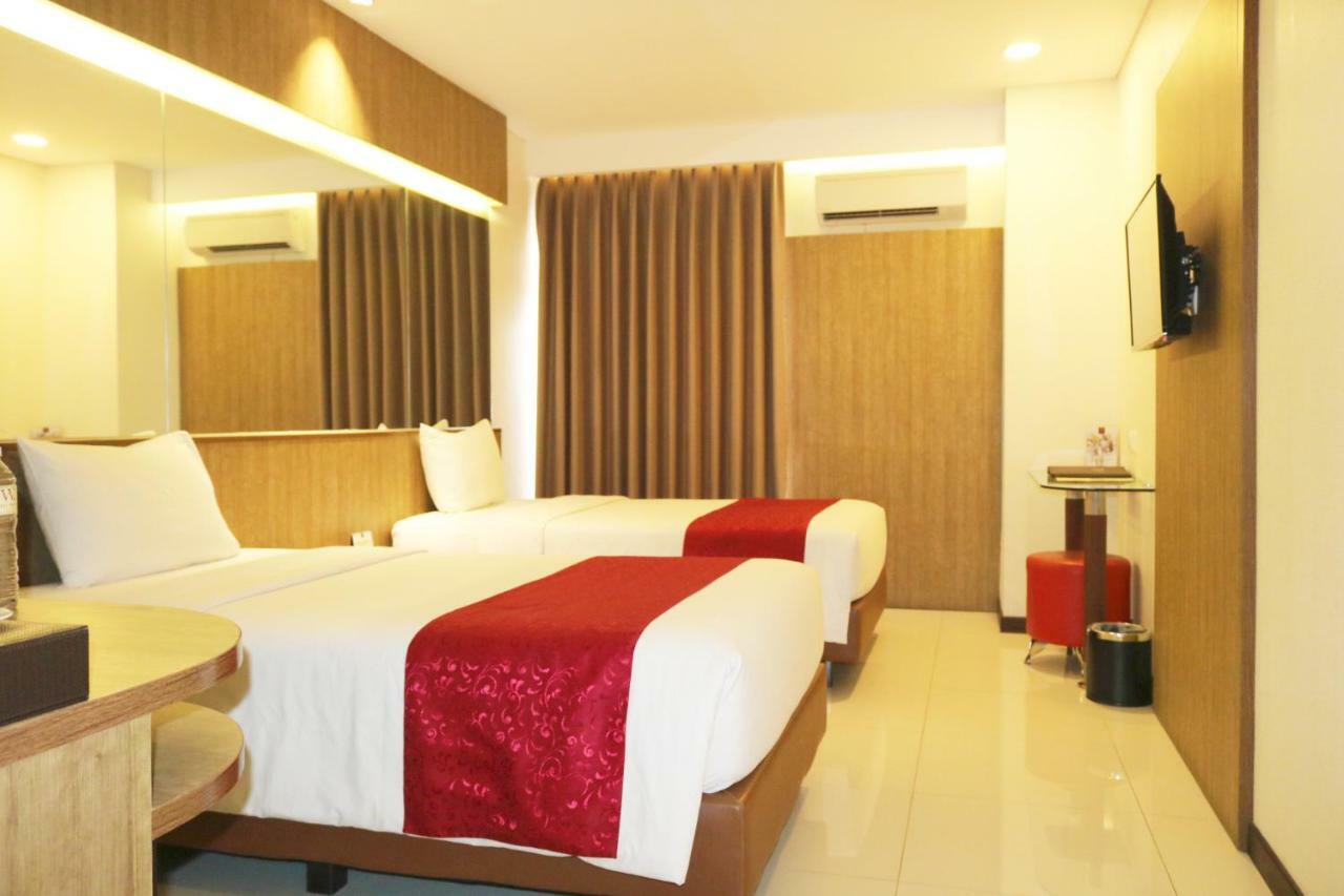 בנדונג West Point Hotel מראה חיצוני תמונה