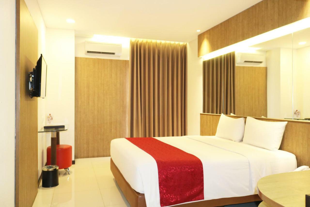 בנדונג West Point Hotel מראה חיצוני תמונה