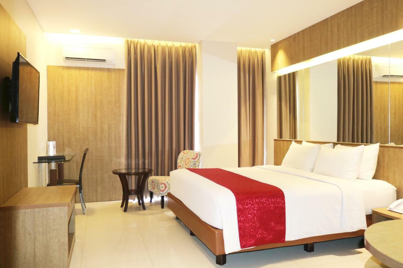 בנדונג West Point Hotel מראה חיצוני תמונה